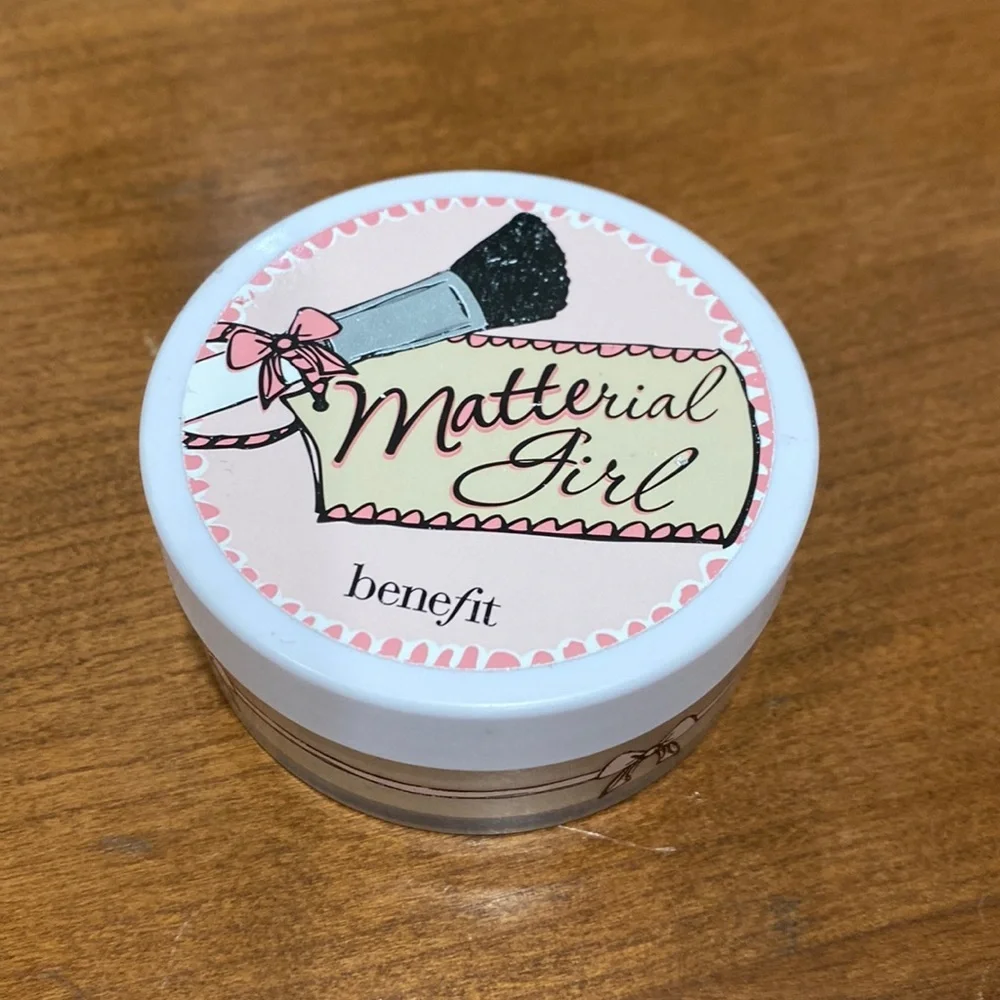 NWOB Benefit Matterial Girl Setting Powder